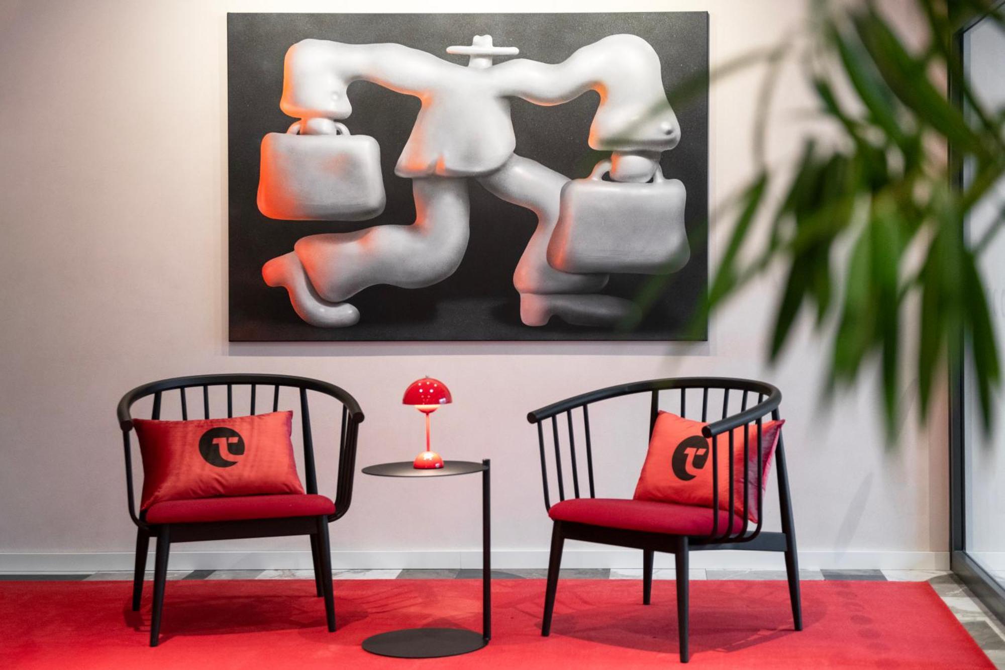 Taurage Hotel エクステリア 写真