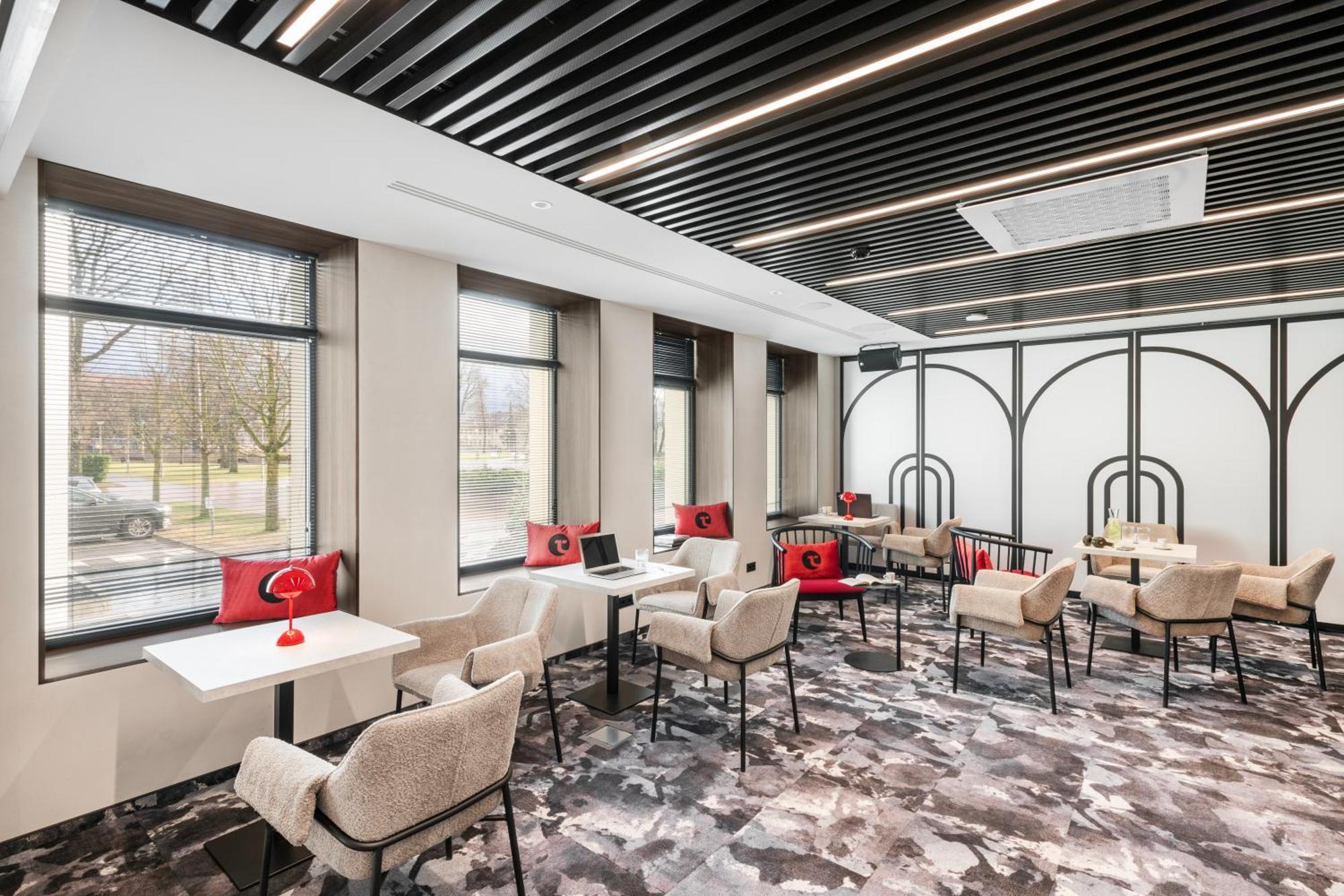 Taurage Hotel エクステリア 写真