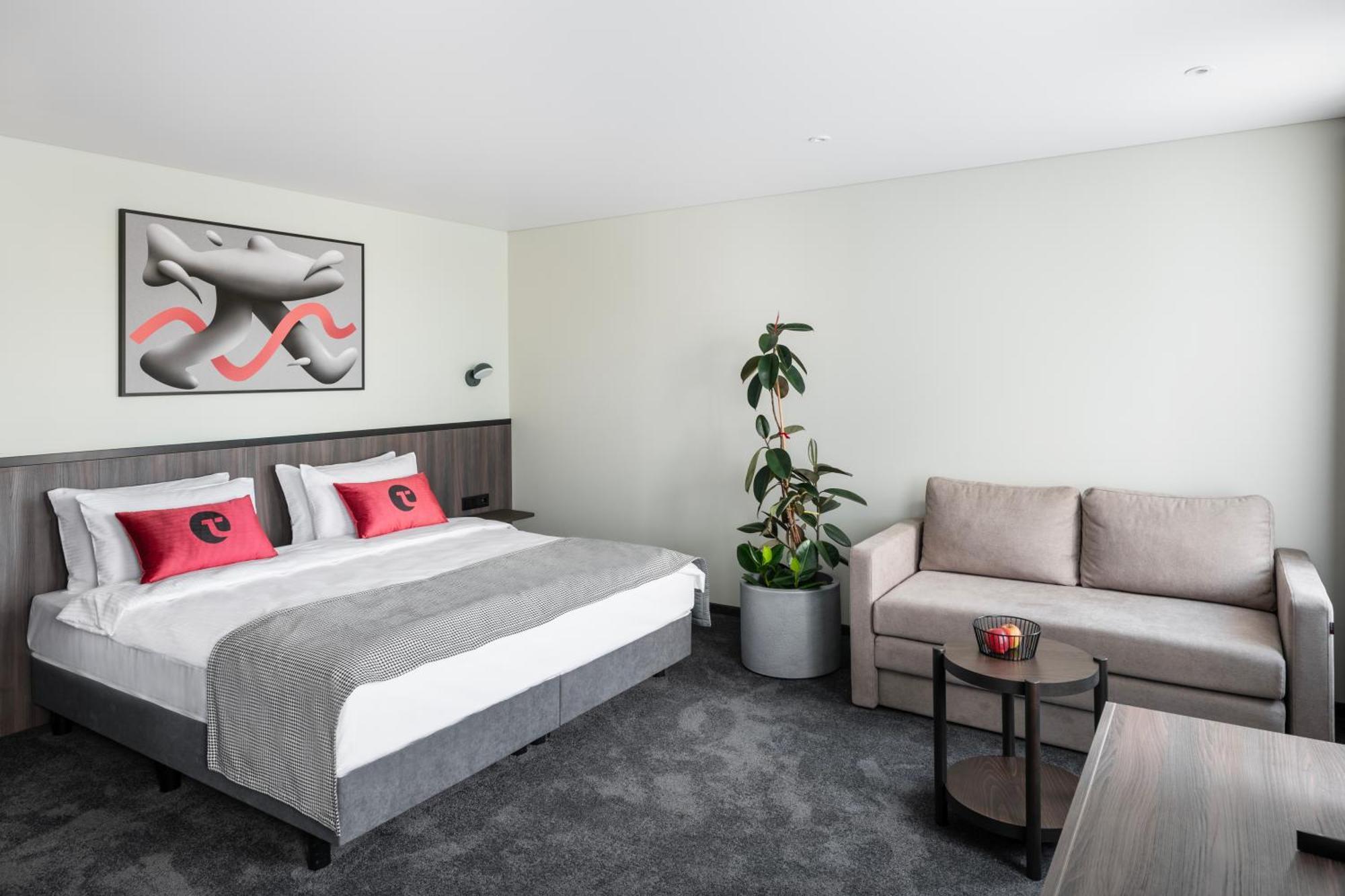 Taurage Hotel エクステリア 写真