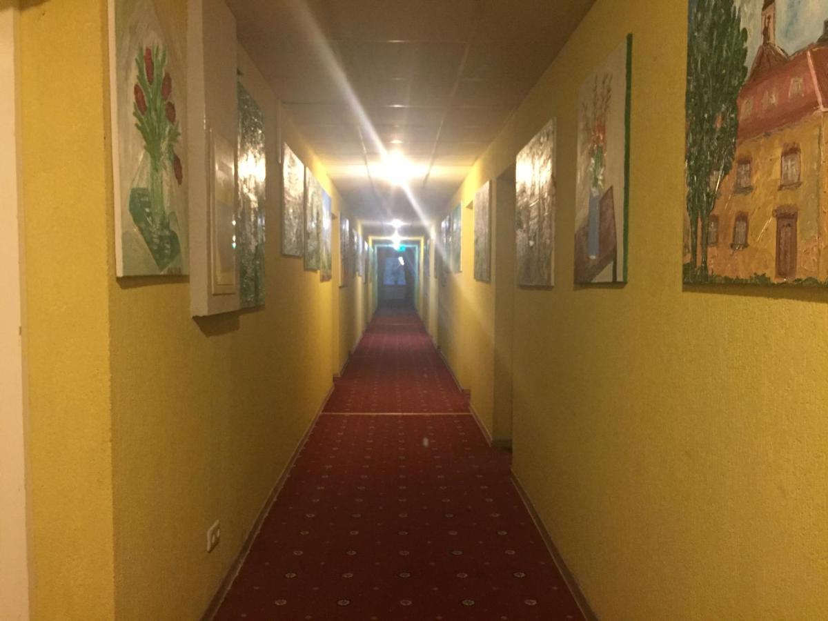 Taurage Hotel エクステリア 写真